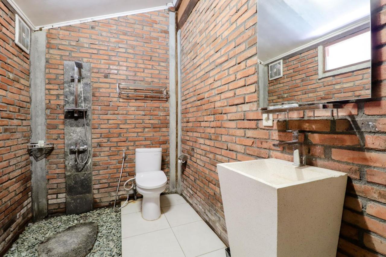Balkondes Kenalan Hotel Magelang Luaran gambar
