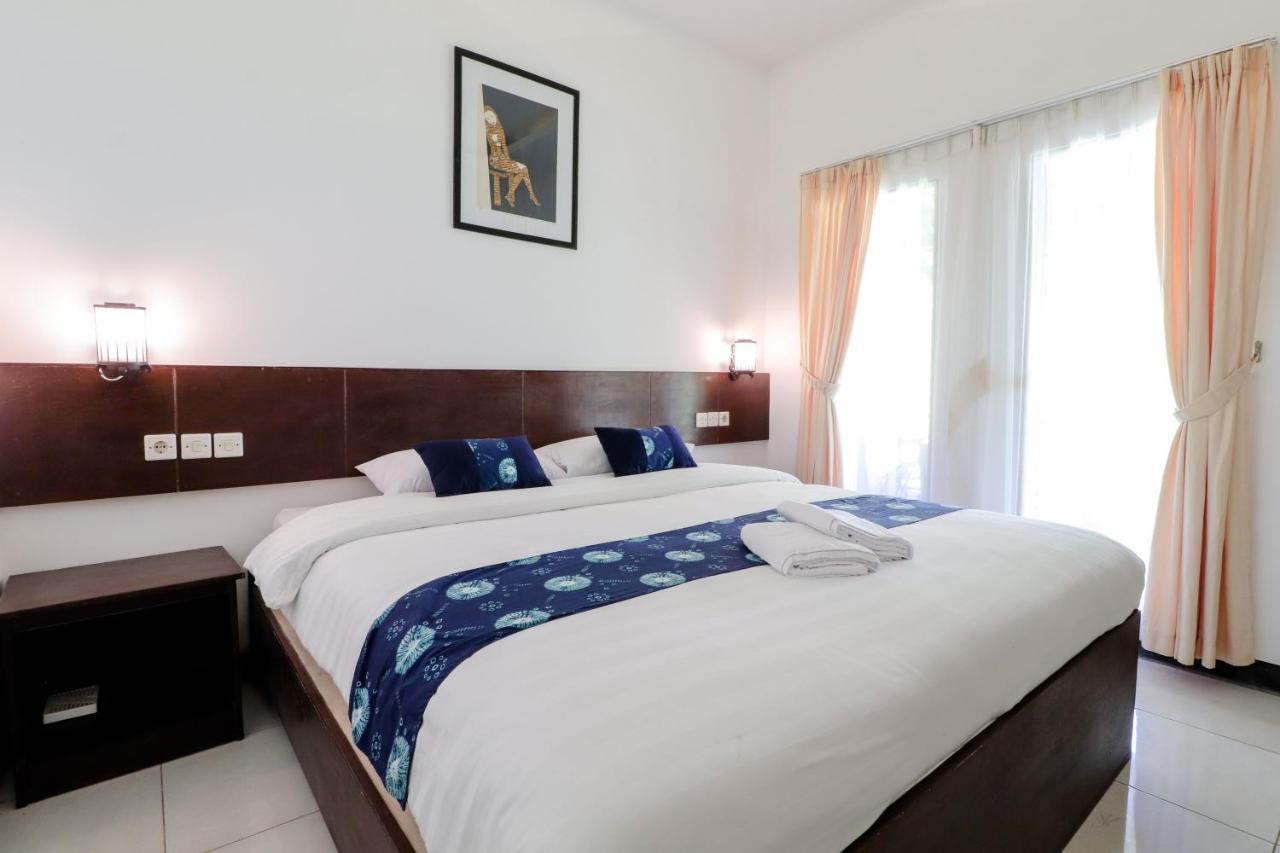 Balkondes Kenalan Hotel Magelang Luaran gambar