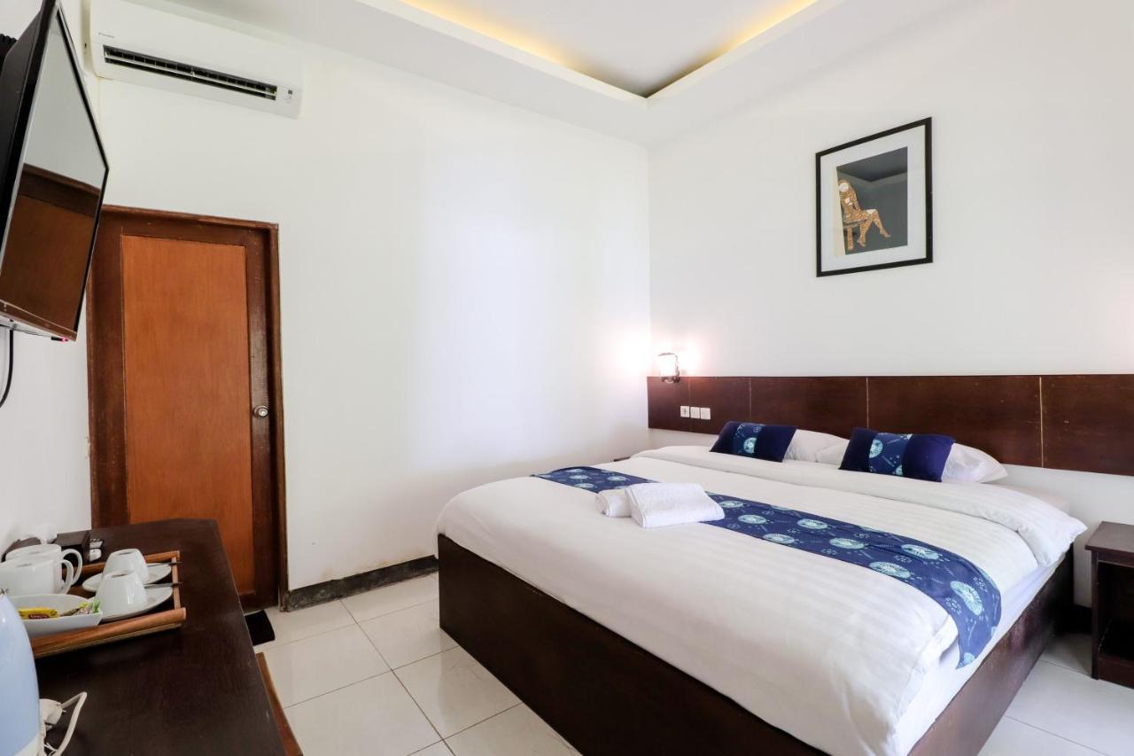 Balkondes Kenalan Hotel Magelang Luaran gambar