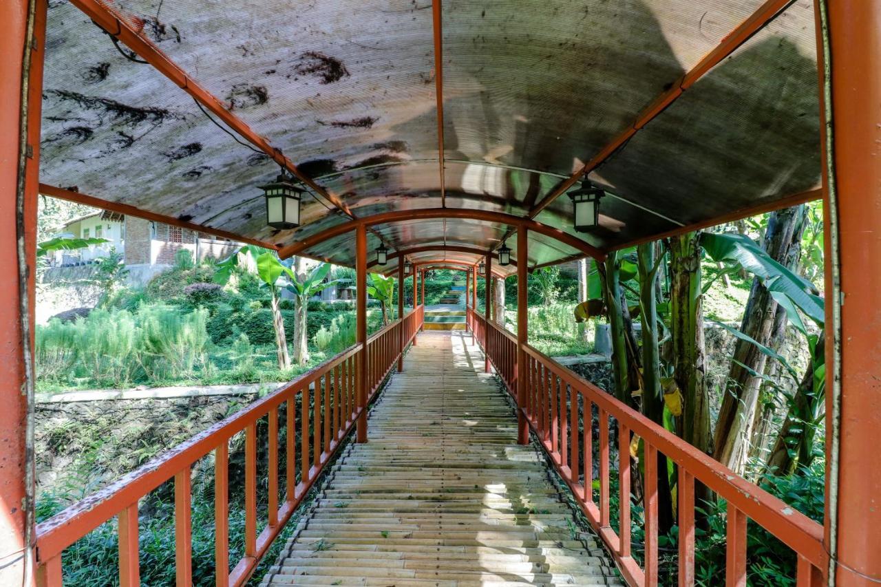 Balkondes Kenalan Hotel Magelang Luaran gambar
